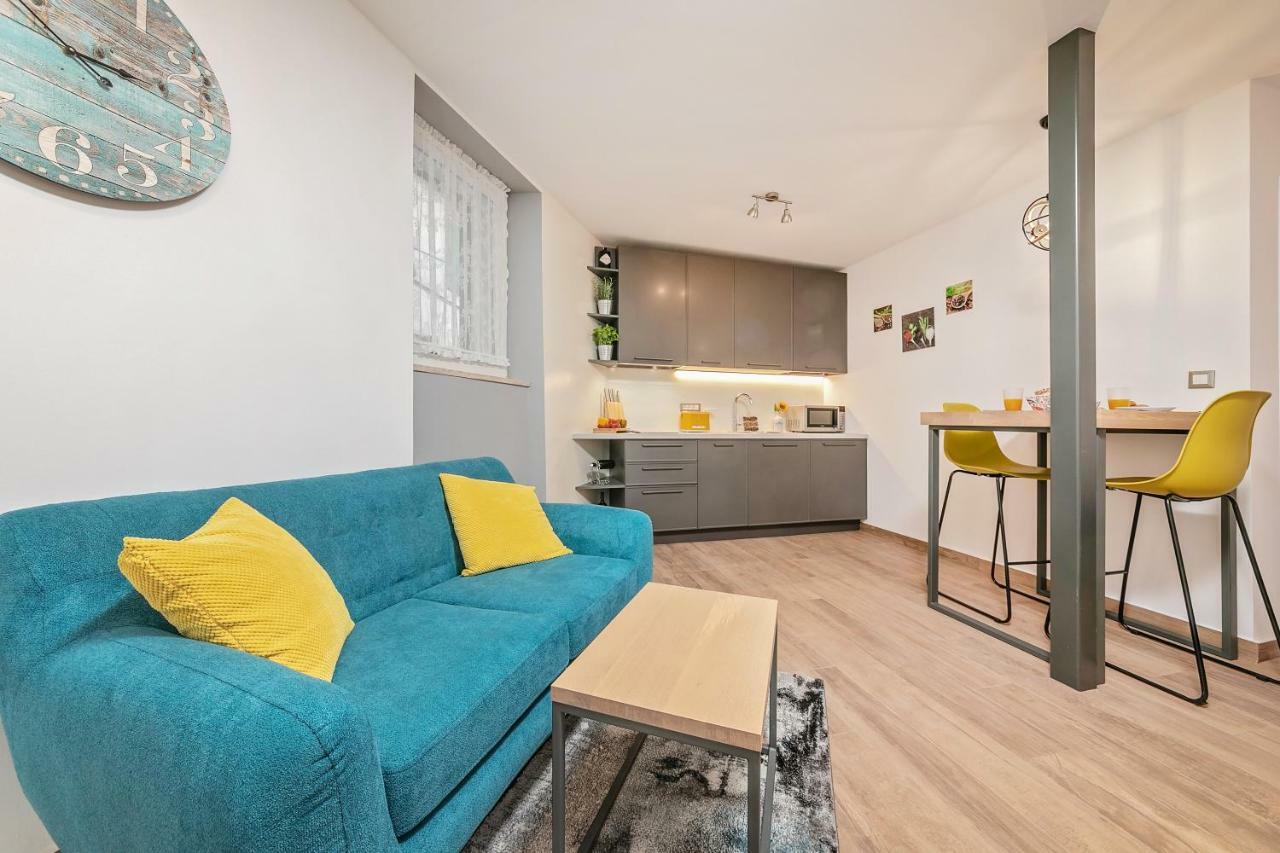 Mariva Downtown Studio Ровінь Екстер'єр фото